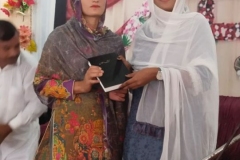 Pakistan-bible-group-image26
