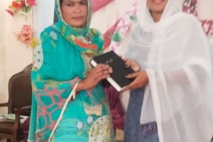 Pakistan-bible-group-image32