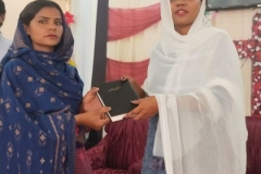 Pakistan-bible-group-image33