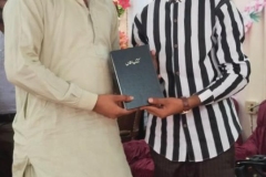 Pakistan-bible-group-image61