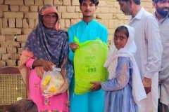 Pakistan-bible-group-image70